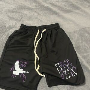 La shorts.